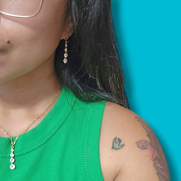 Clear Crystal Waterfall Earrings with Necklace in Gold Singapore Chain Dainty - Picture 14 of 16